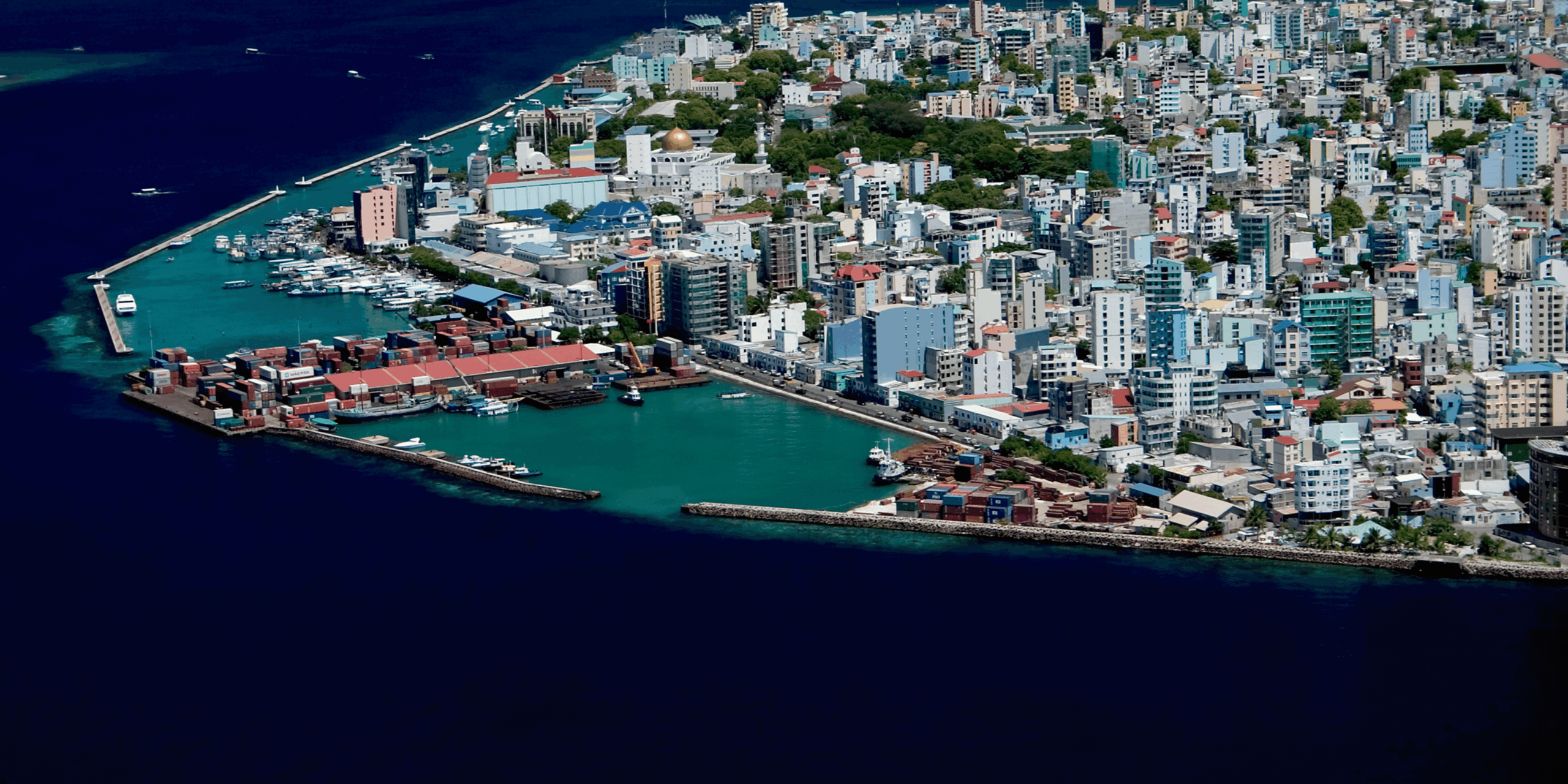  Arrival in Malé